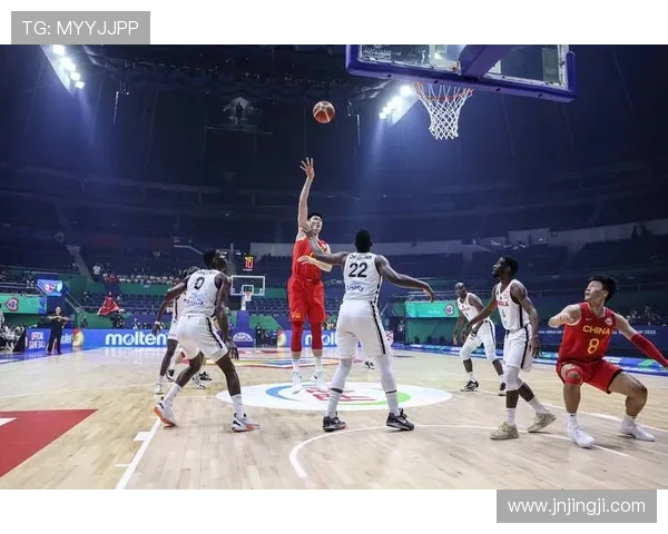 中国男篮逆袭晋级世界杯八强 赛场表现引发热议球迷期待新突破