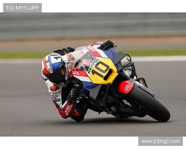 MotoGP赛季回顾：瞩目赛事与车手表现分析及未来展望