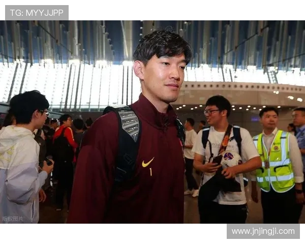 年轻球星闪耀赛场带领球队逆转夺冠点燃全国球迷热议不断共鸣声起