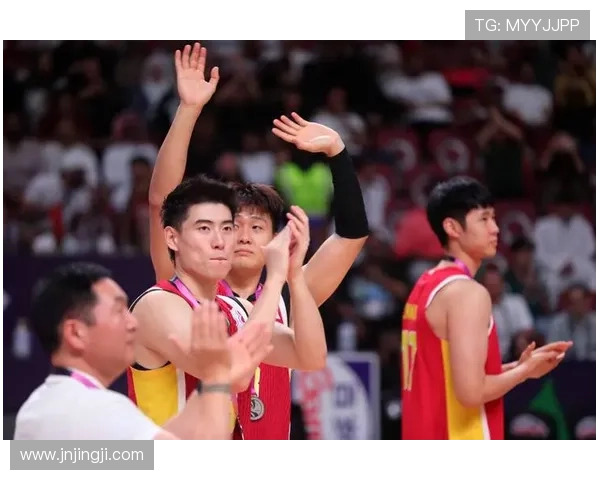 中国男篮逆袭获胜 顽强拼搏力克对手挺进亚洲杯四强